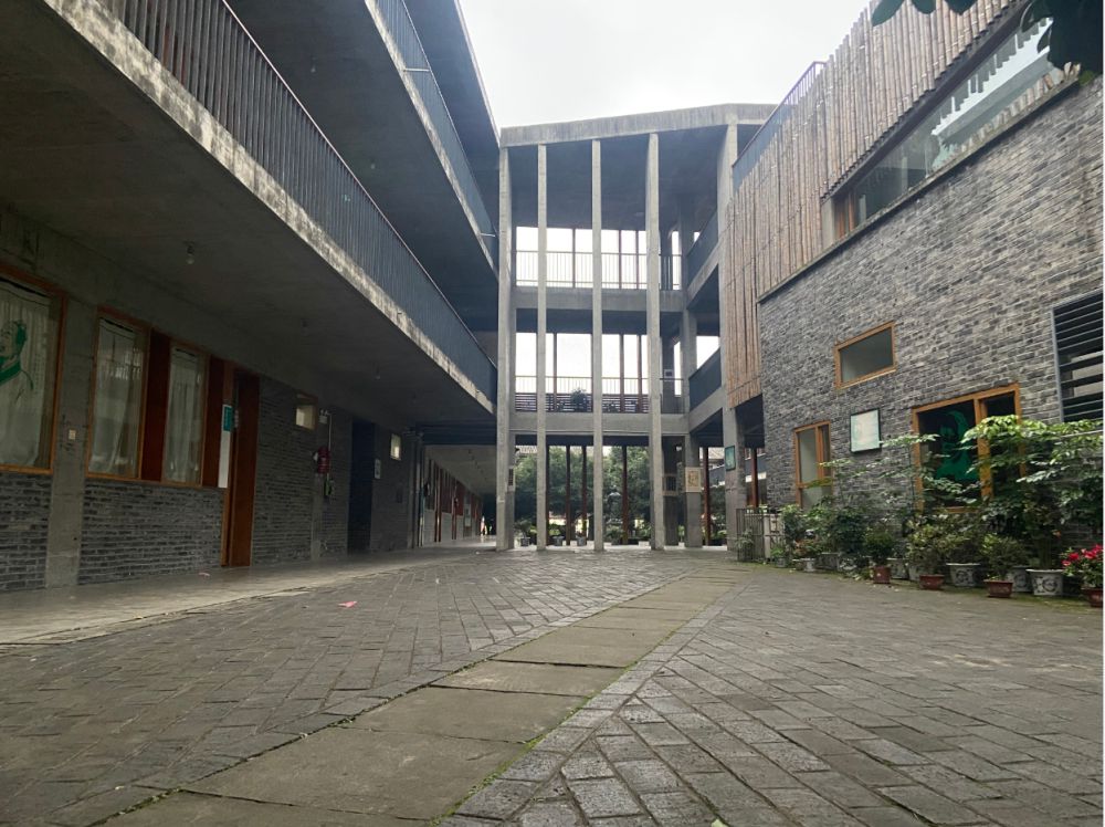 德陽(yáng)市孝泉小學(xué)